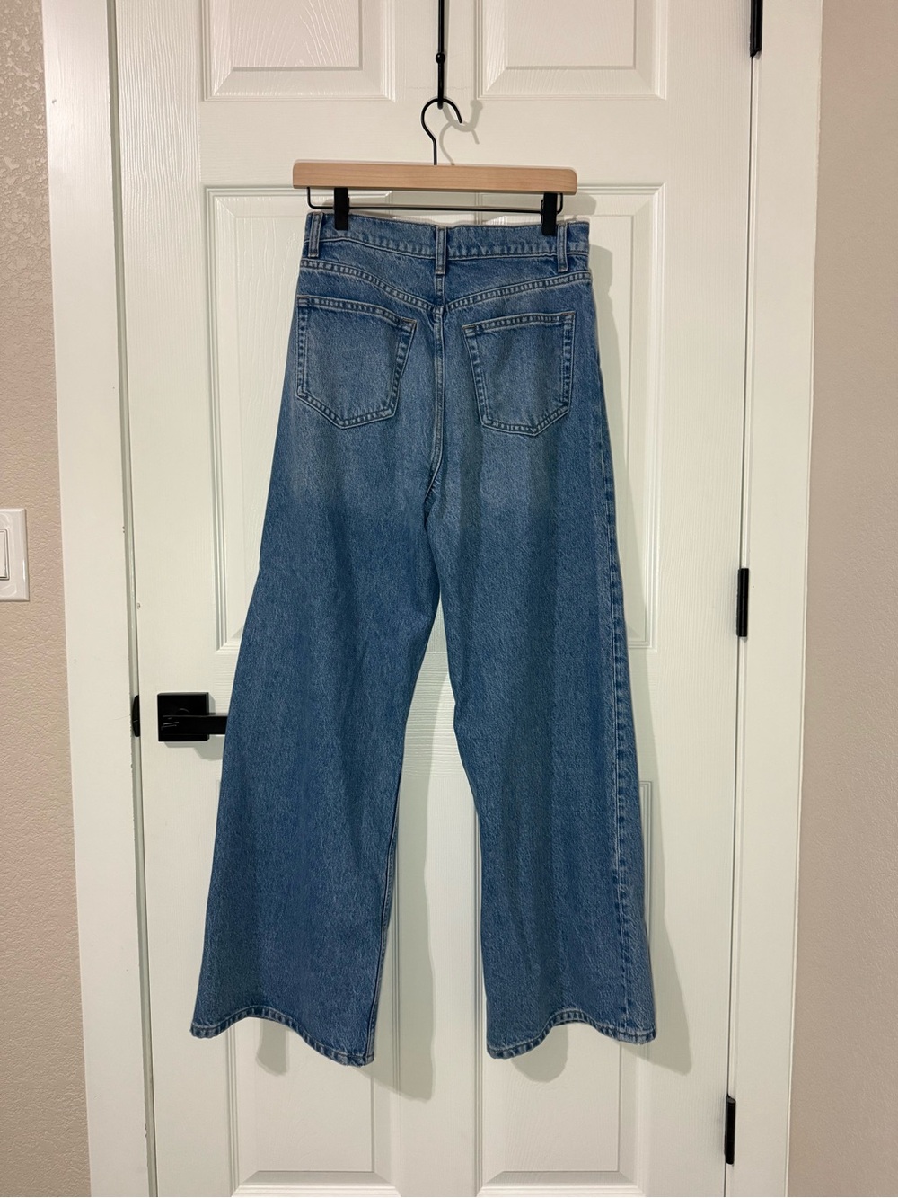 Reformation Cary High Rise Slouchy Wide Leg Short Jeans - Picture 6 of 7